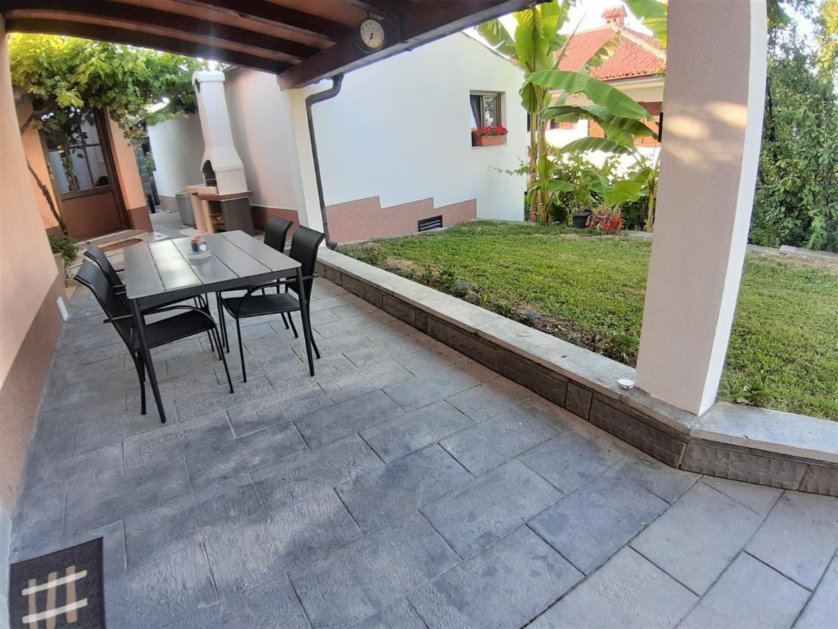 Apartment Nona Nina كوبر المظهر الخارجي الصورة
